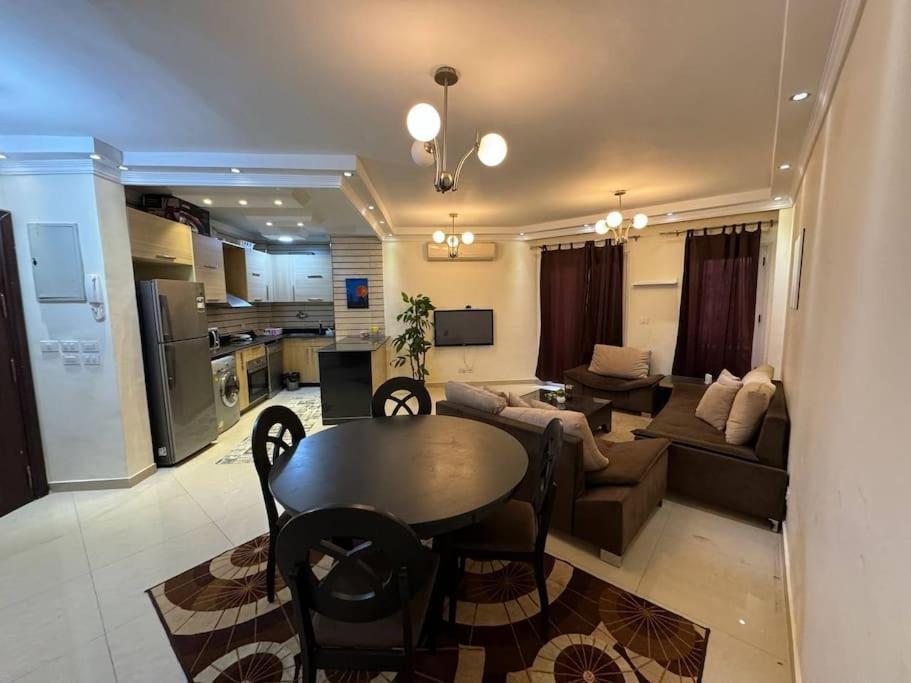 Cairokey Rehab - 2bdr Modern, Garden View * Cairo