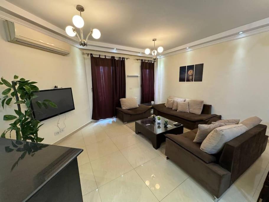 Cairokey Rehab - 2bdr Modern, Garden View Cairo